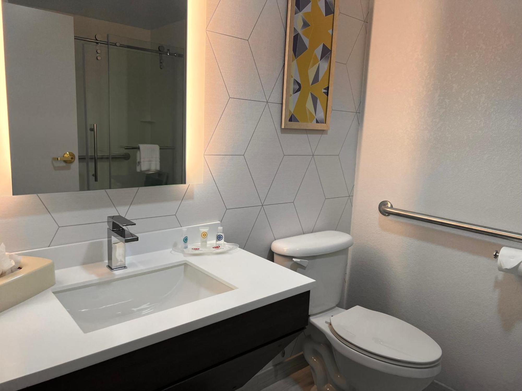 Comfort Suites Louisville Airport Zewnętrze zdjęcie
