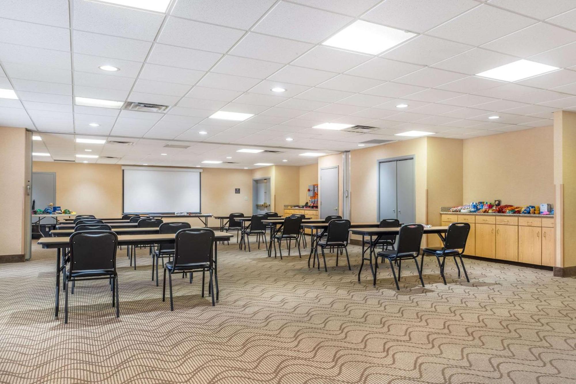 Comfort Suites Louisville Airport Zewnętrze zdjęcie